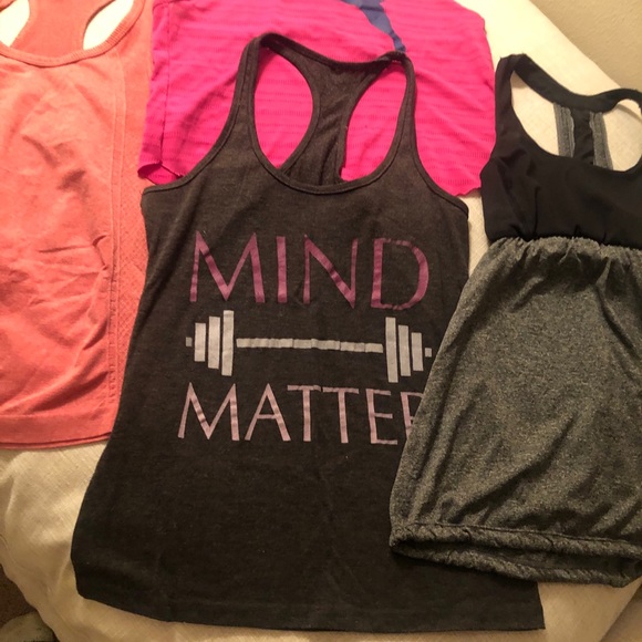 4 XS/S workout active athletic sport tanks camis - Picture 6 of 7